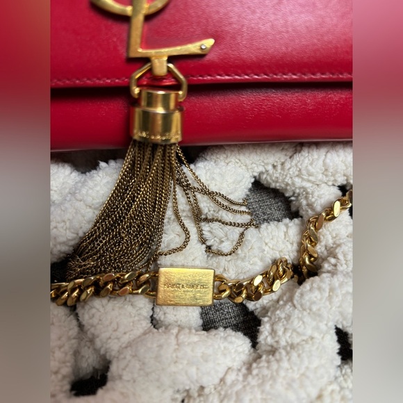 Yves Saint Laurent Medium Kate Tassel Crossbody Bag - Picture 13 of 15